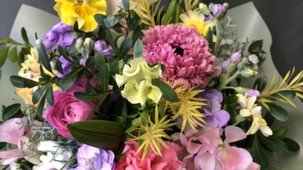 3月の卒業・送別シーズンに特別なお花のギフトを贈りませんか？